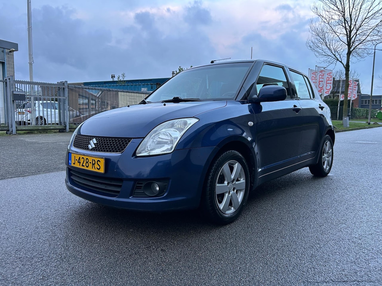 Suzuki Swift - 1.5 Camera/Stoelverwarming/Carplay/Bluetooth - AutoWereld.nl