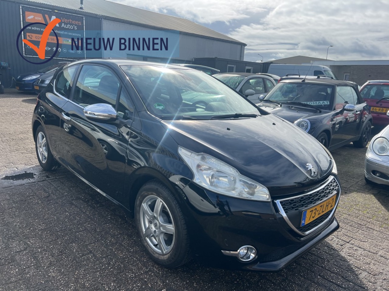 Peugeot 208 - 1.2 VTi navi-pdc - AutoWereld.nl