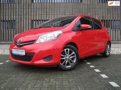 Toyota Yaris - 1.0 VVT-i/AIRCO/CAMERA/5drs/BLUETOOTH/nwe APK en oh beurt/LM-velgen/boekjes ingevuld/2 sle