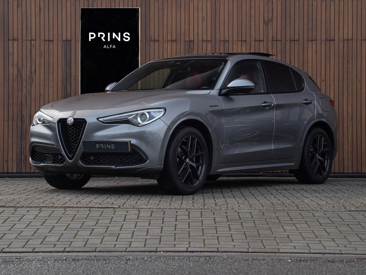 Alfa Romeo Stelvio - 2.0T 280pk AWD Veloce | MY22 | Panoramadak | Harman/Kardon | Carplay | Trekhaak - AutoWereld.nl