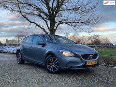 Volvo V40 - 2.0 D2 Nordic+ | Cruise + Clima + Navi nu € 9.975,