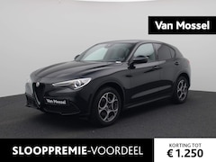 Alfa Romeo Stelvio - 2.0 T AWD Sprint | Automaat | Half-Leder | Navigatie | Climate control | Parkeer sensoren