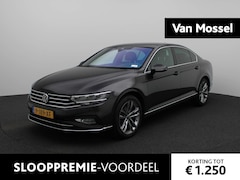 Volkswagen Passat - 1.5 TSI Comfort Business AUTOMAAT | HALF-LEDER | NAVIGATIE | LED | CAMERA