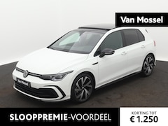 Volkswagen Golf - 1.5 eTSI R-Line Business | ACHTERUITRIJCAMERA | PANORAMADAK | NAVIGATIE | APPLE CARPLAY |