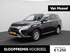 Mitsubishi Outlander - 2.4 PHEV Pure | Climate Control | Parkeersensoren | Achteruitrijcamera | Apple Carplay/And