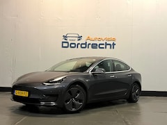 Tesla Model 3 - Standard RWD Plus 60 kWh|1e Eigenaar|Autopilot|Pano|Trekhaak