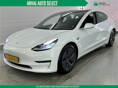 Tesla Model 3 - Long Range AWD 75 kWh 351pk | Trekhaak | Autopilot | 18" Velgen | Zwart interieur |