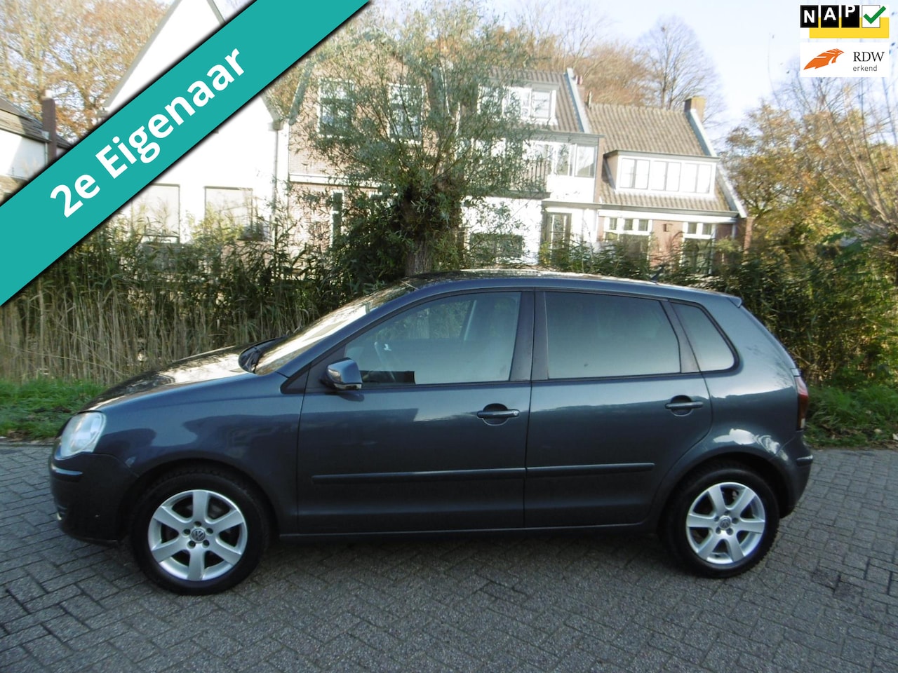 Volkswagen Polo - 1.2-12V 5-deurs Airco Cruise Zuinig 2e eigenaar - AutoWereld.nl