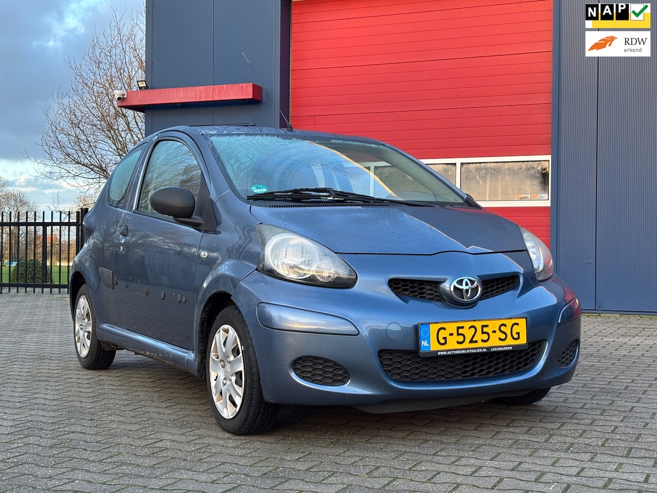 Toyota Aygo - 1.0-12V Access 1.0-12V Access - AutoWereld.nl