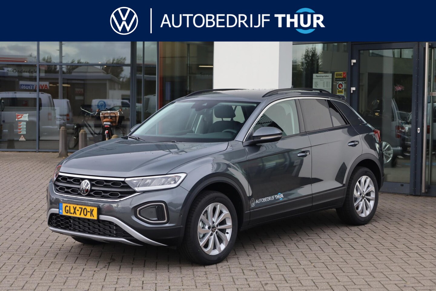 Volkswagen T-Roc - 1.5 TSI Life Edition 150PK / 110kW Apple Carplay & Android Auto, achteruitrijcamera, 2-zon - AutoWereld.nl