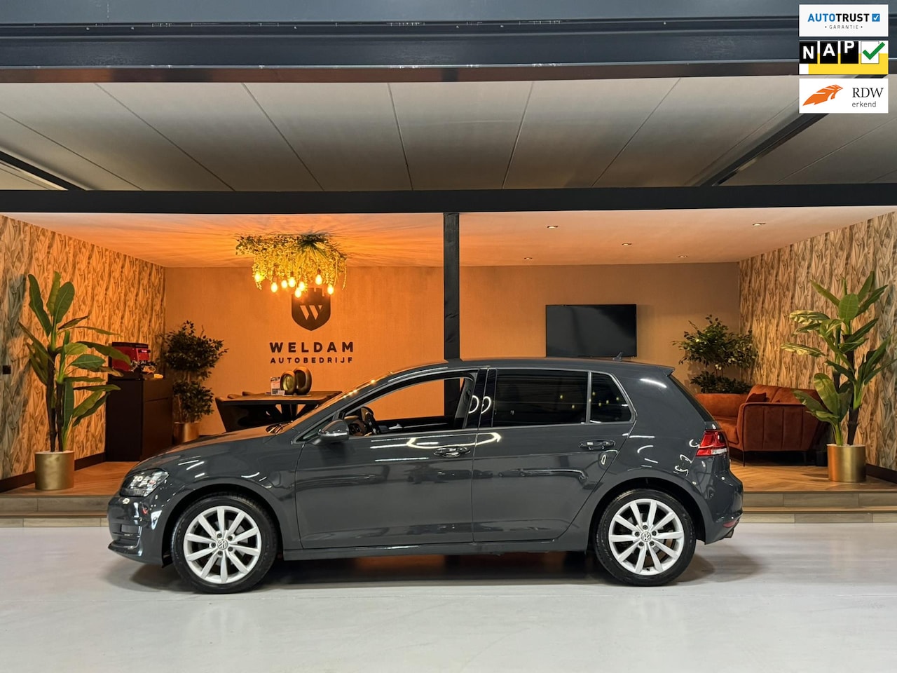 Volkswagen Golf - 1.4 TSI Highline 150PK Garantie Xenon Trekhaak Leder Massage Navi Cruise Clima Camera Stoe - AutoWereld.nl