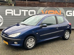 Peugeot 206 - 1.4 Automaat*Nieuwe APK*Airco*Elek.pak