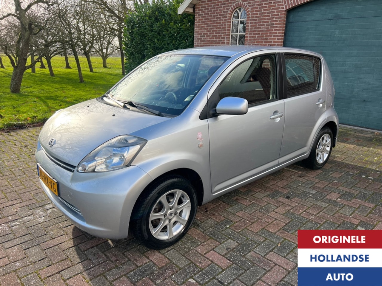 Daihatsu Sirion 2 - 1.3-16V Comfort VOL Automaat Airco - AutoWereld.nl