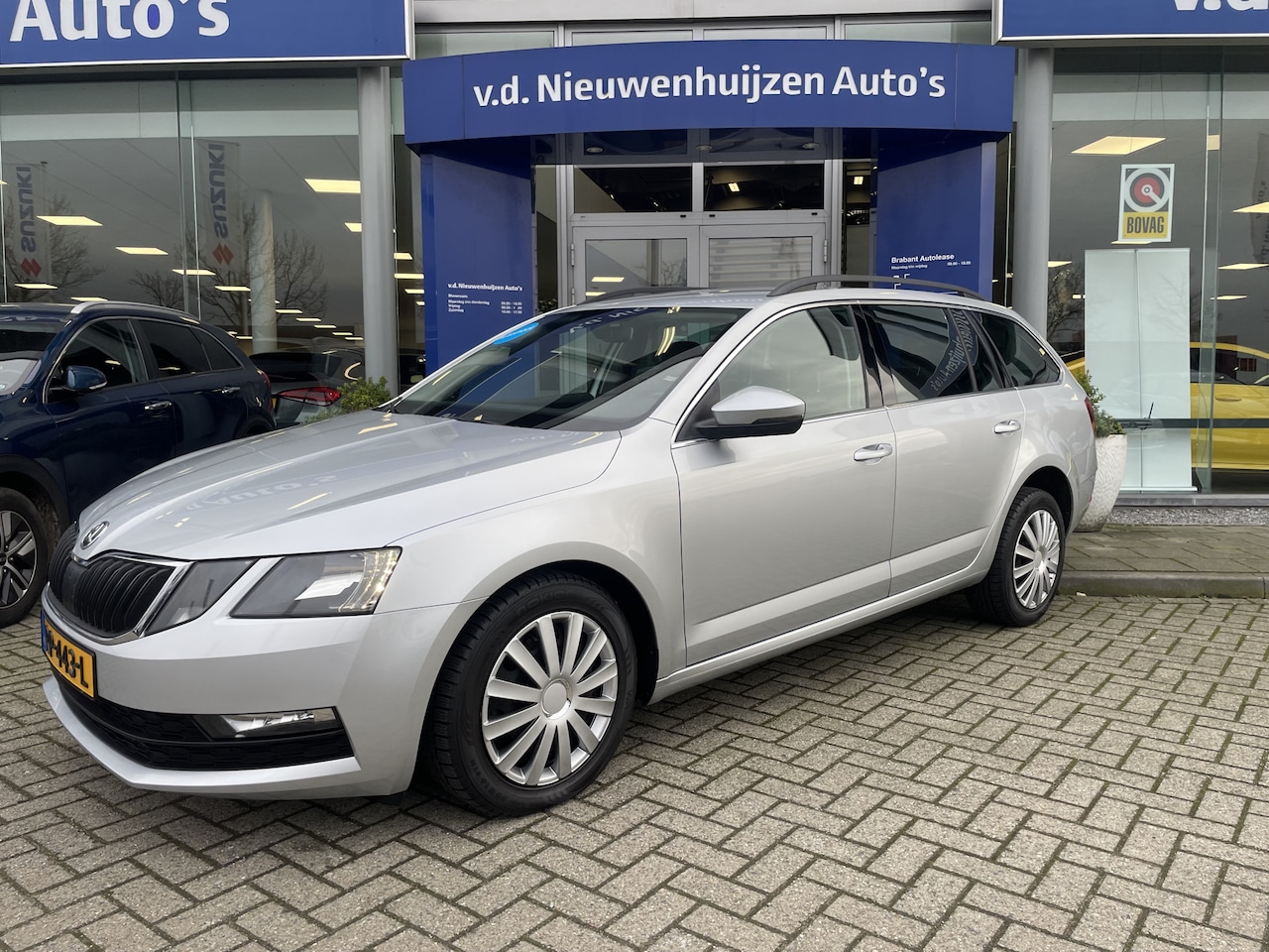 Skoda Octavia Combi - 1.4 TSI Greentech Ambition Business | Cruise | Navi | PDC | Info Bas: 0492-588982 Info Bas - AutoWereld.nl