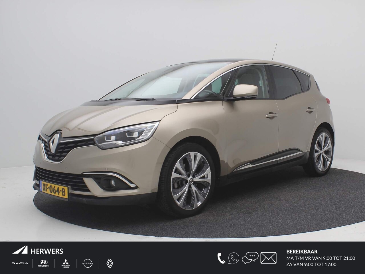 Renault Scénic - 1.3 TCe Intens / Trekhaak / 1850KG Trekgewicht / GROOT Glazen Panoramisch dak / Navigatie - AutoWereld.nl