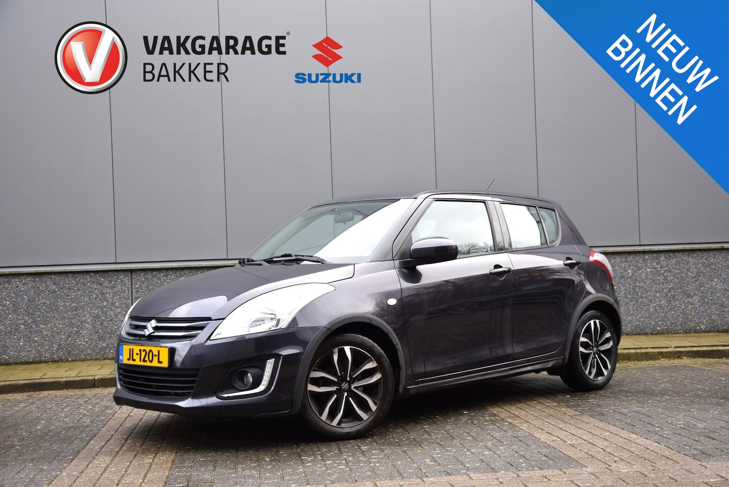 Suzuki Swift - 1.2 Style EASSS | Unieke km-stand 28.089!! | Leer-alcantara bekleding | Cruise control | - AutoWereld.nl