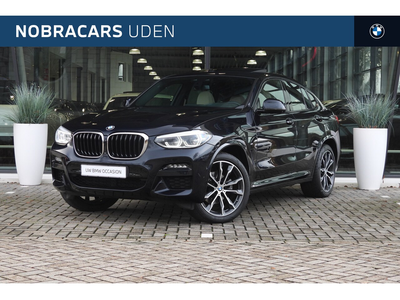 BMW X4 - xDrive20i High Executive M Sport Automaat / Panoramadak / Trekhaak / Sportstoelen / Adapti - AutoWereld.nl