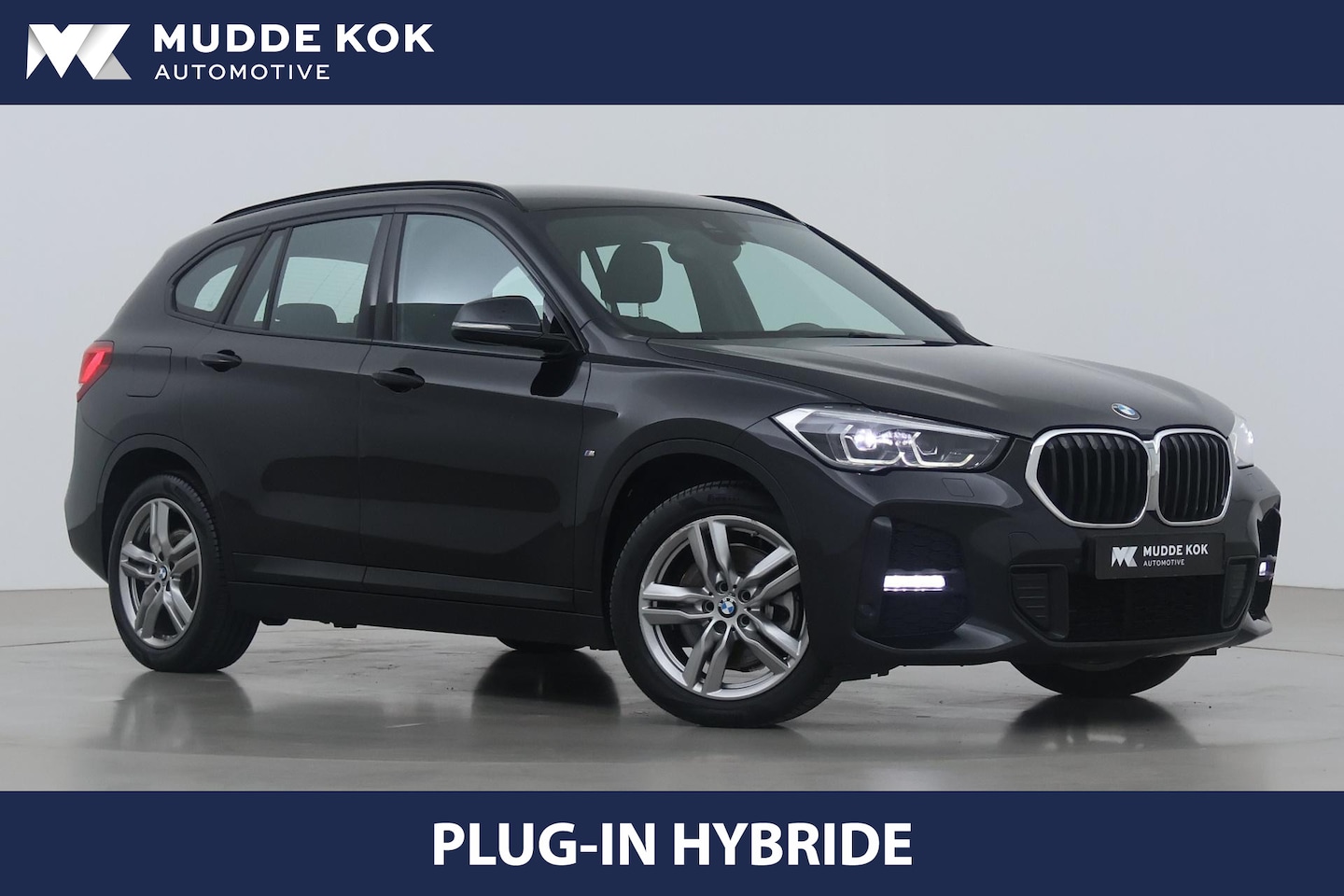 BMW X1 - xDrive25e M-Sport | M-Sport | Leder | 18 Inch | PDC V+A | Stoelverwarming - AutoWereld.nl