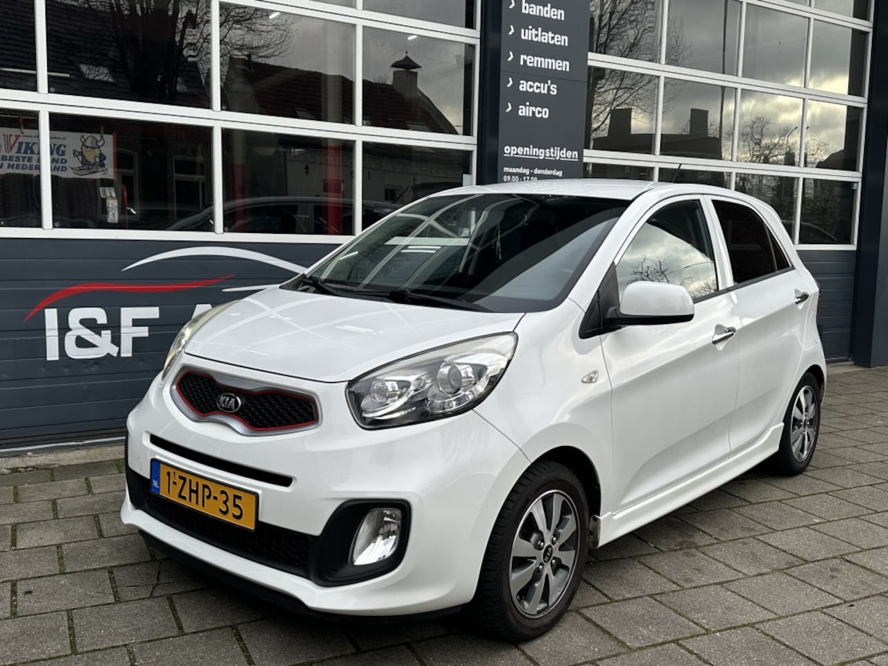 Kia Picanto - 1.0 CVVT X-treme Leder Airco Ecc Led - AutoWereld.nl