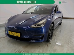 Tesla Model 3 - Standard RWD Plus 60 kWh 238pk | Autopilot | 19" Soleil Velgen mat zwart | Zwart interieur