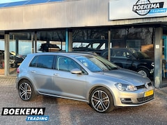 Volkswagen Golf - 1.6 TDI Highline Navi Clima ACC SHZ