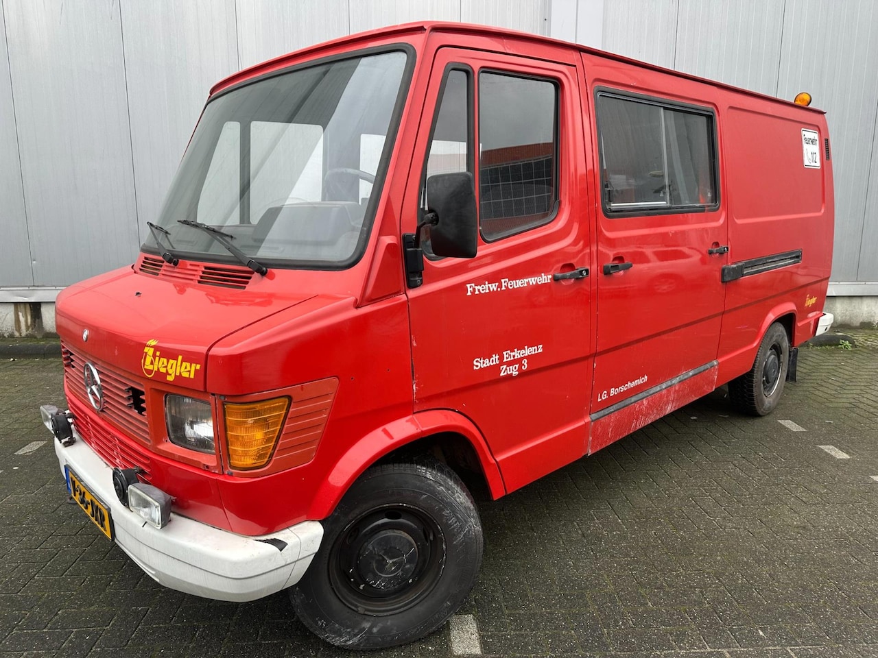 Mercedes-Benz Bestelwagen - 310 Benzine. V-36-JXR Incl. nwe APK. 33.000KM ORIG. CAMPER/FOODTRUCK. RIJDT ALS DE BRANDWE - AutoWereld.nl