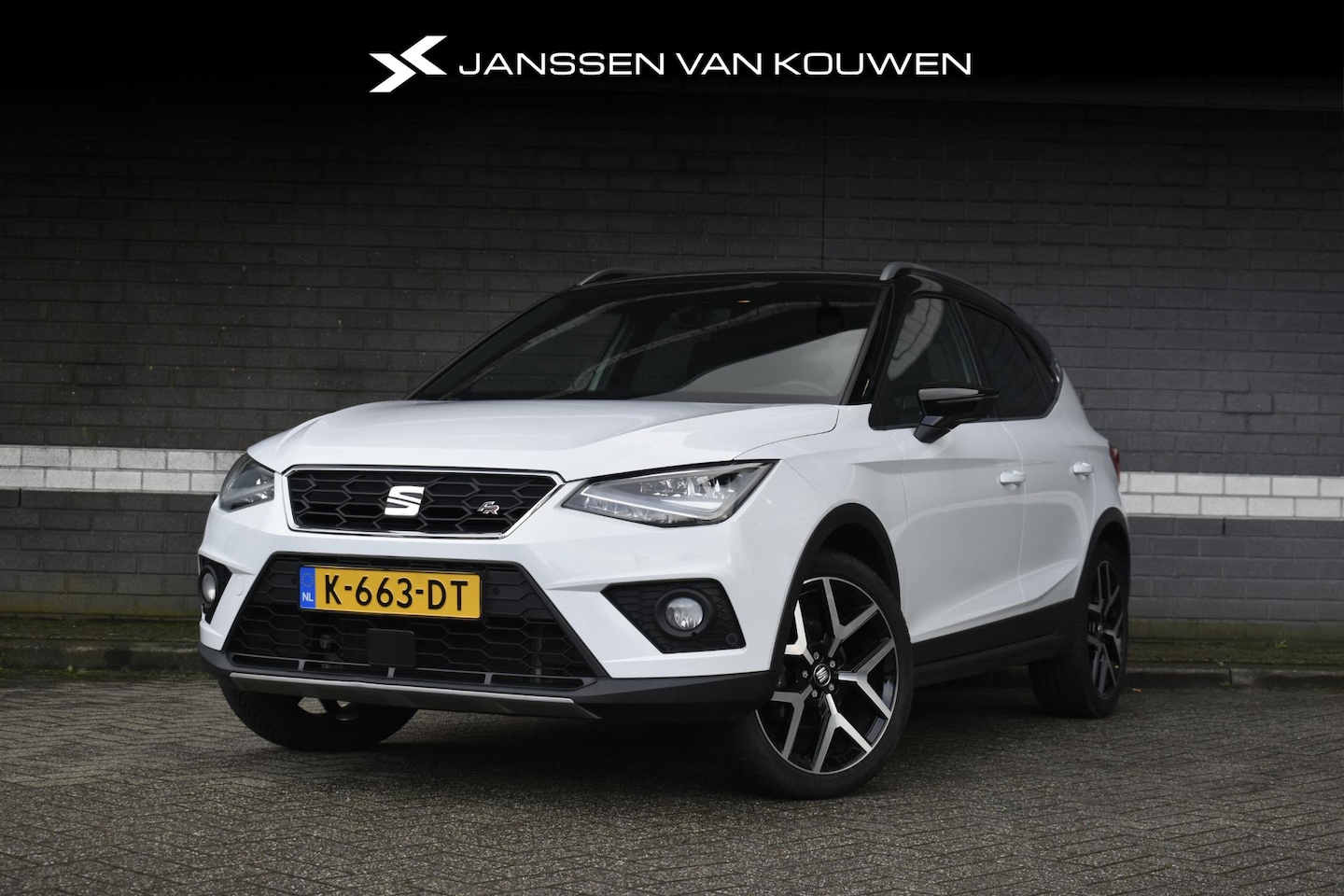 Seat Arona - 1.0 TSI FR Business Intense Plus 18" Alcantara Achteruitrijcamera Apple CarPlay - AutoWereld.nl