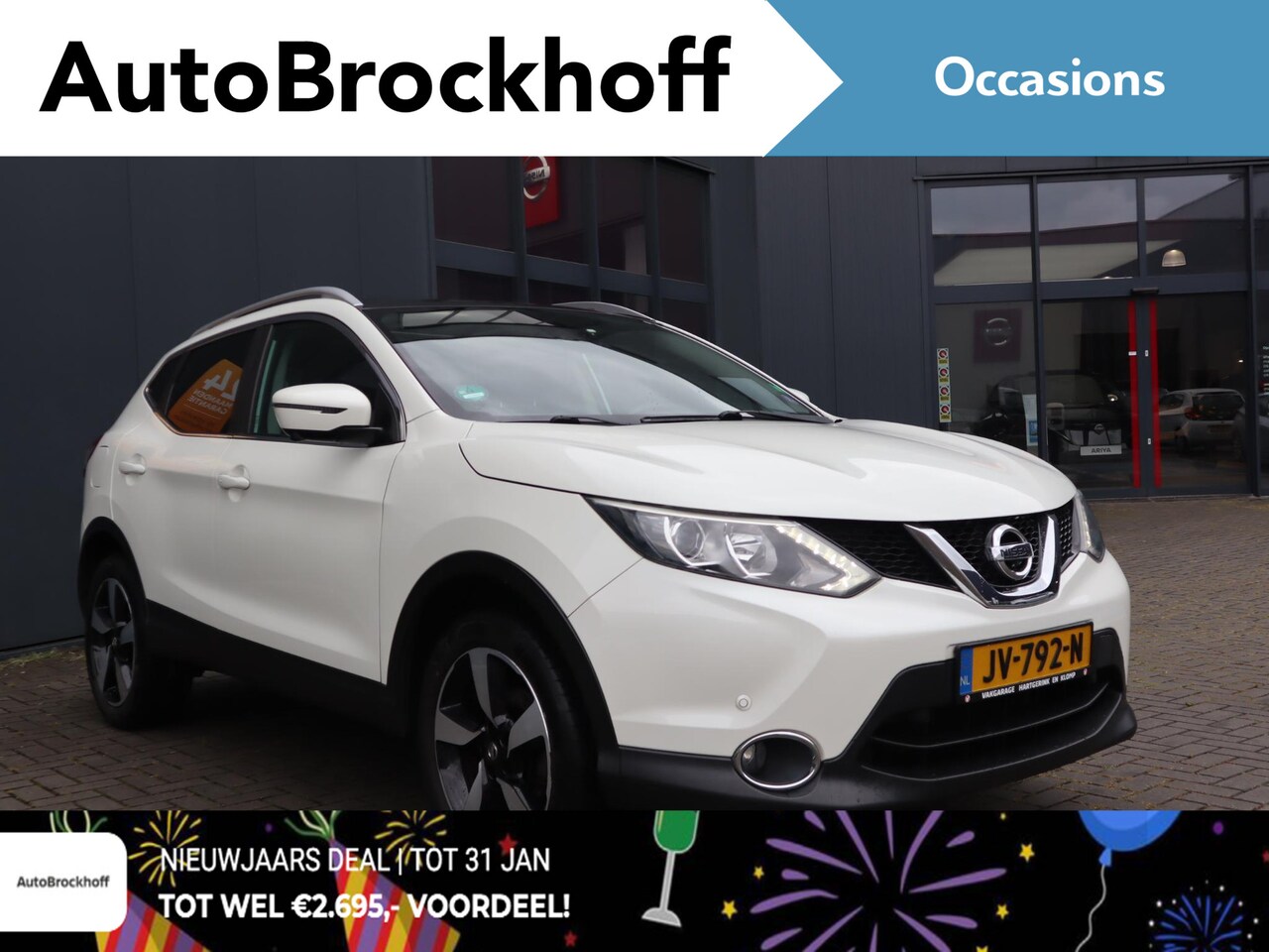 Nissan Qashqai - 1.2 N-Connecta Panorama dak | Trekhaak | Lichtmetalen velgen | Camera's | Navigatie | Crui - AutoWereld.nl