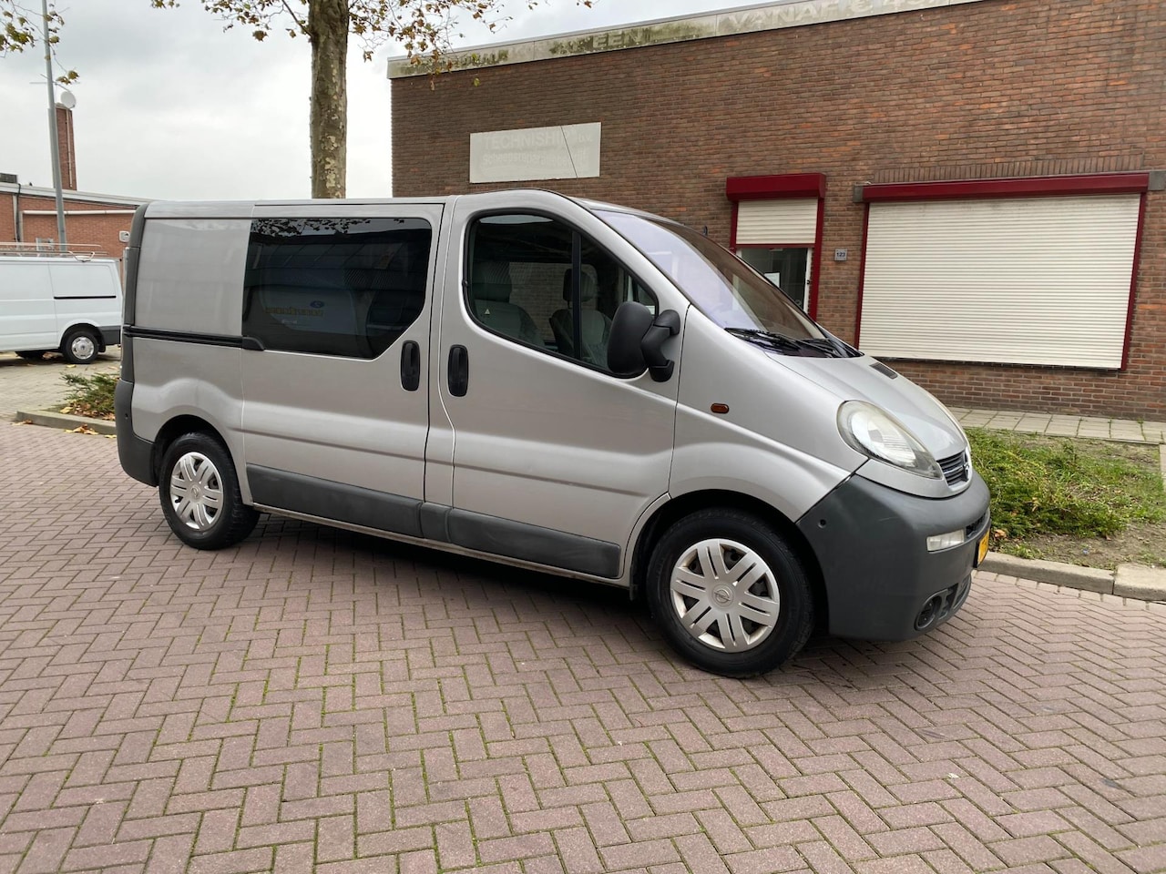 Opel Vivaro - 1.9 DTI DC * Airco * Airbag * Elek Ramen * Stuurbekrachtiging lekt olie ! powersteering le - AutoWereld.nl