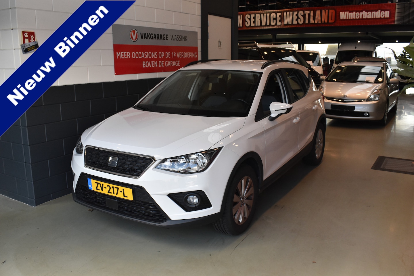 Seat Arona - 1.0 TSI Style Navigatie Pdc Privacy glas Cruise control 36000 kilometer - AutoWereld.nl