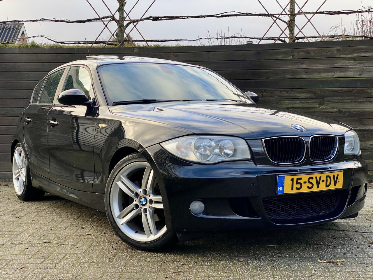 BMW 1-serie - 118i Executive M-Pakket|Dakje|Nwe Ketting|Cruise - AutoWereld.nl