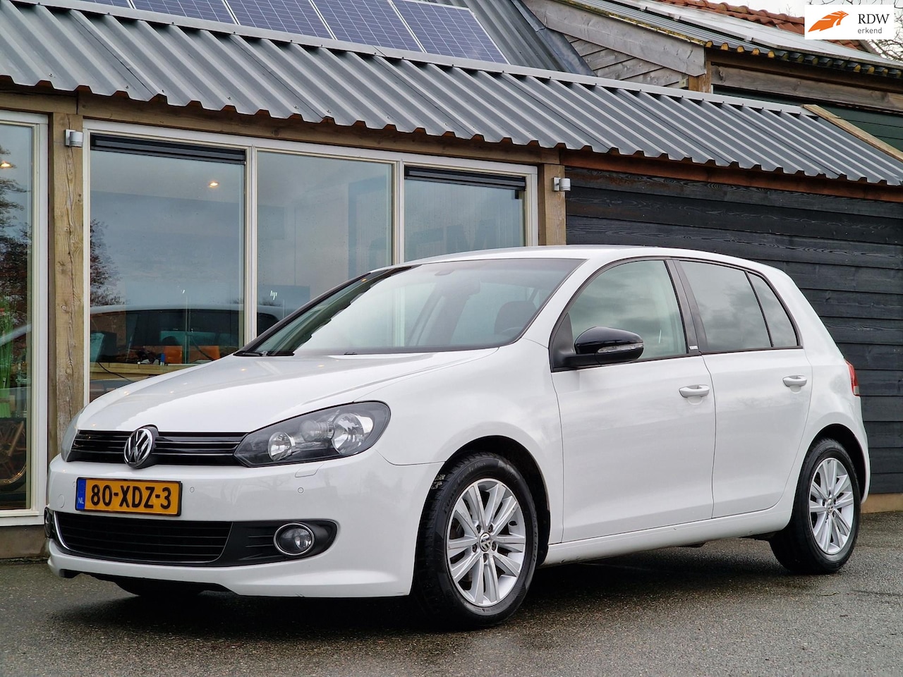 Volkswagen Golf - 1.2 TSI Style (Automaat / Climate / Cruise / LM Velgen / Parkeersensoren) - AutoWereld.nl