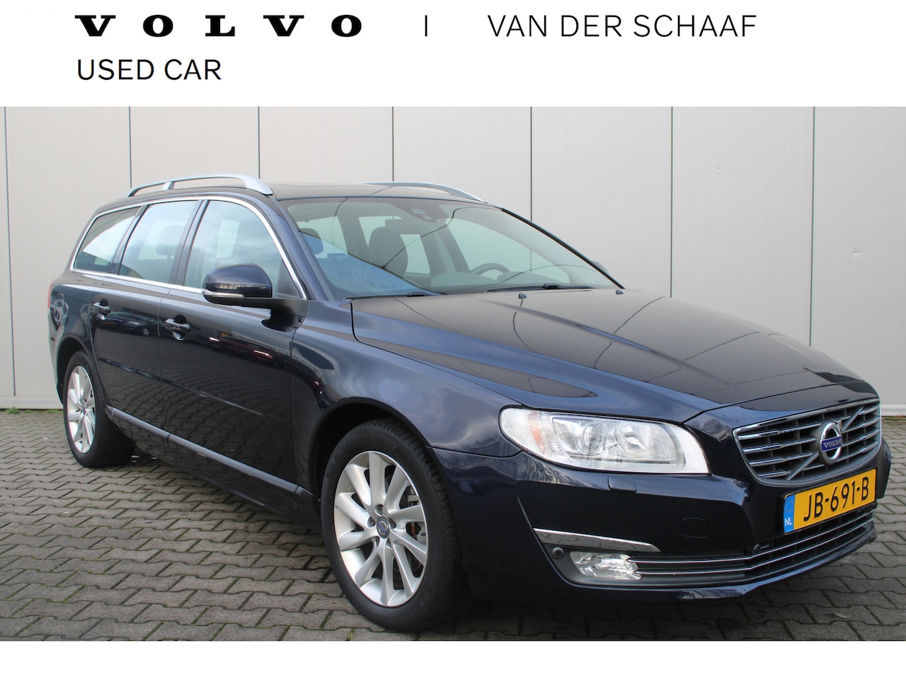 Volvo V70 - T4 Automaat Inscription Edition | Automatische Niveau regeling | Geventileerd leder | Schu - AutoWereld.nl