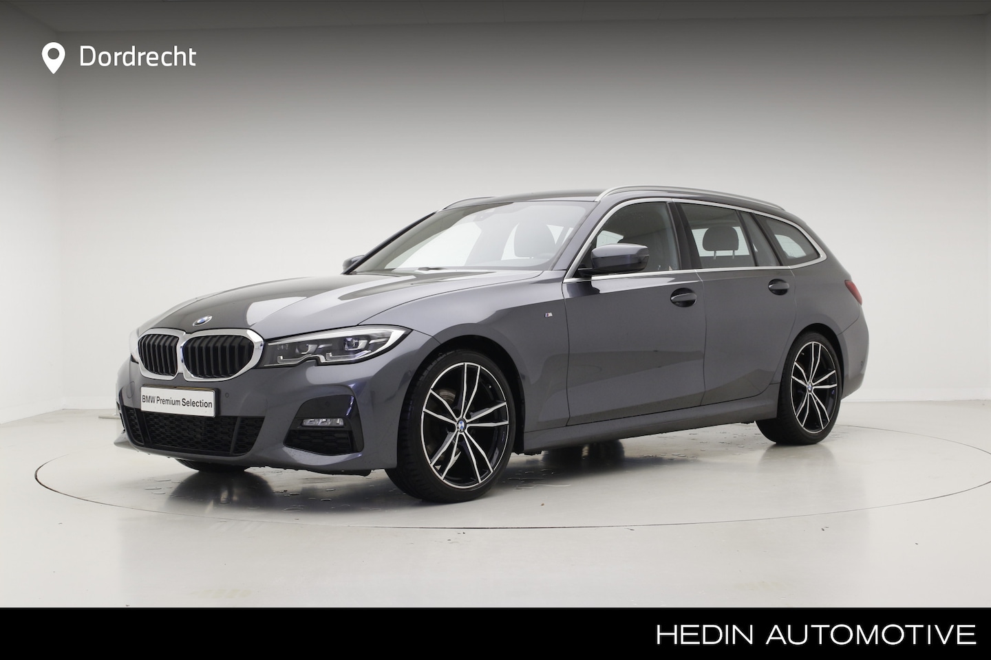 BMW 3-serie Touring - 320i M-Sport | 19" | High Executive | Leder - AutoWereld.nl