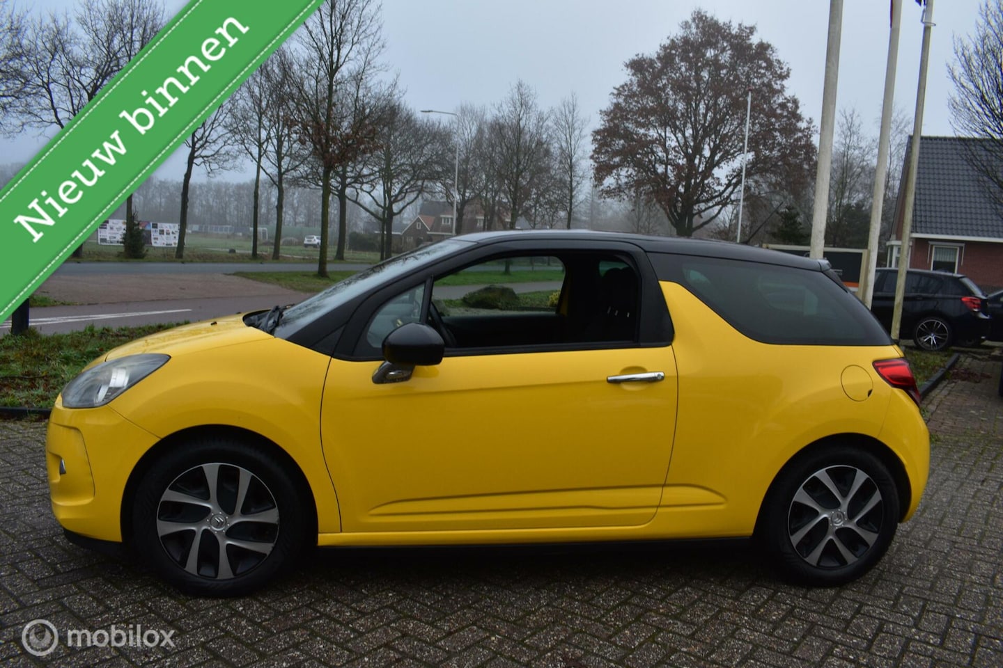 Citroën DS3 - 1.6 e-HDi So Chic 2011|Clima|Cruise|Navi! - AutoWereld.nl