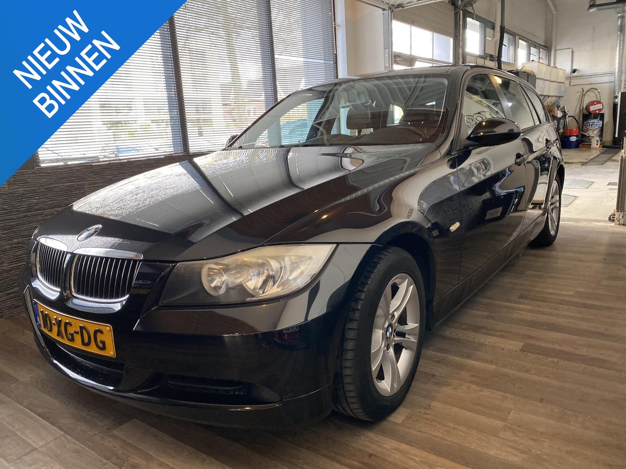 BMW 3-serie Touring - 318i 318i - AutoWereld.nl