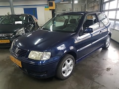 Volkswagen Polo - 1400i 3 DEURS LM Velgen