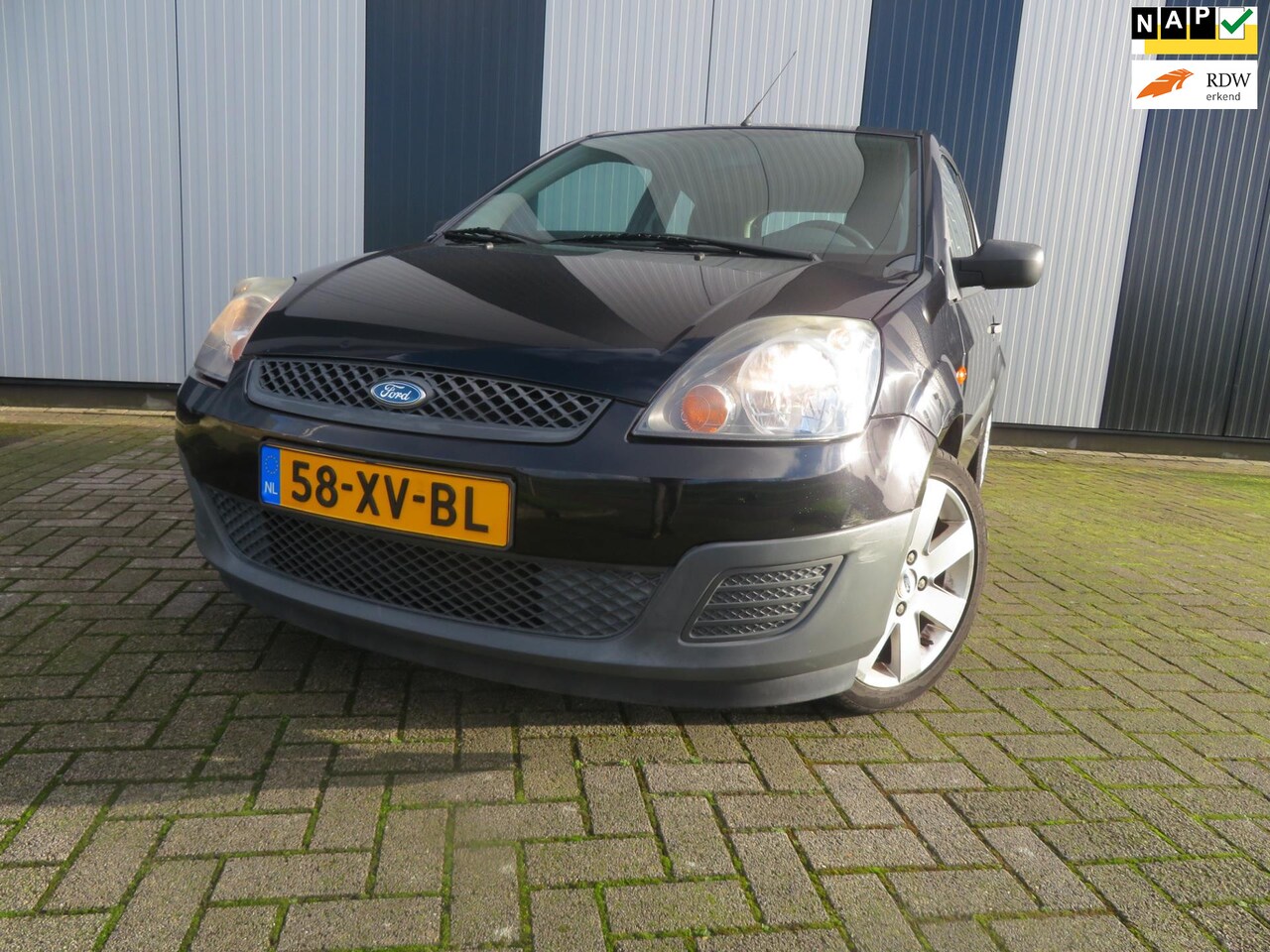 Ford Fiesta - 1.3-8V Cool & Sound - AutoWereld.nl