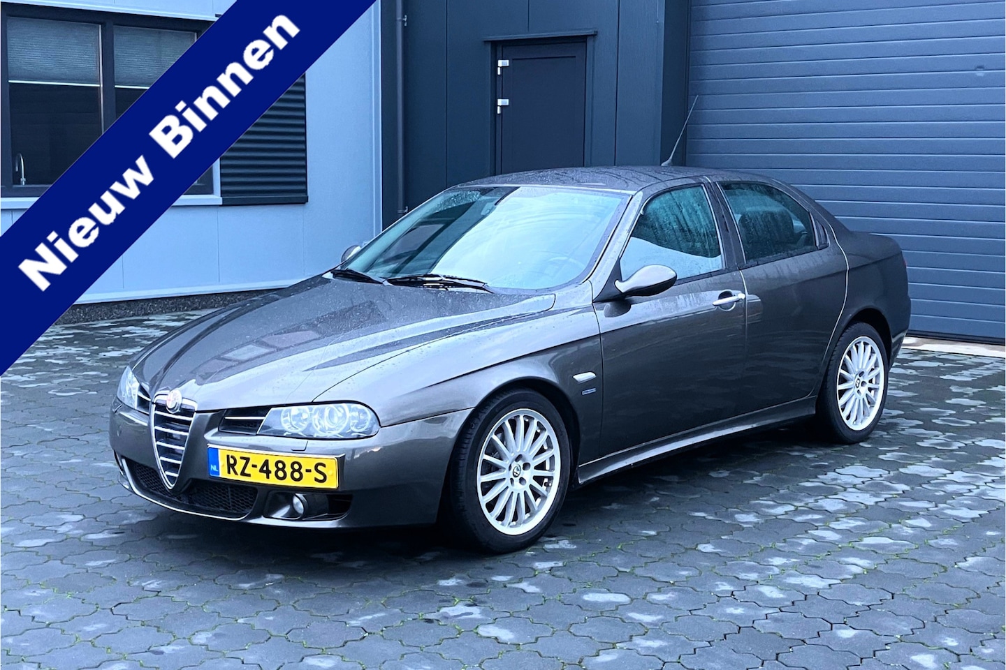 Alfa Romeo 156 - 2.4 JTD 185pk Distinctive 5-cilinder YOUNGTIMER! - AutoWereld.nl