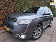 Mitsubishi Outlander - 2.0 PHEV Instyle