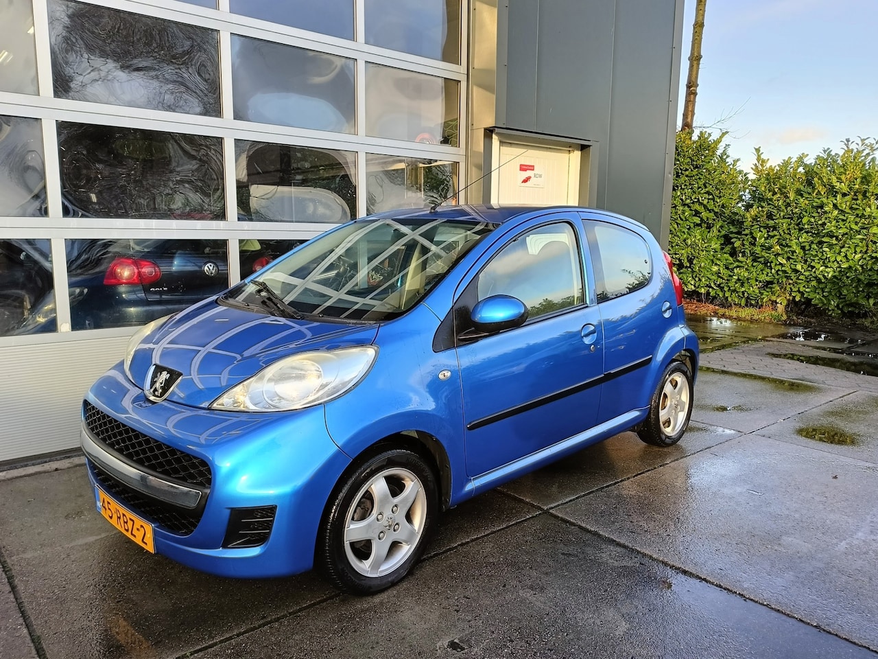 Peugeot 107 - 1.0-12V XS airco 5-deurs - AutoWereld.nl