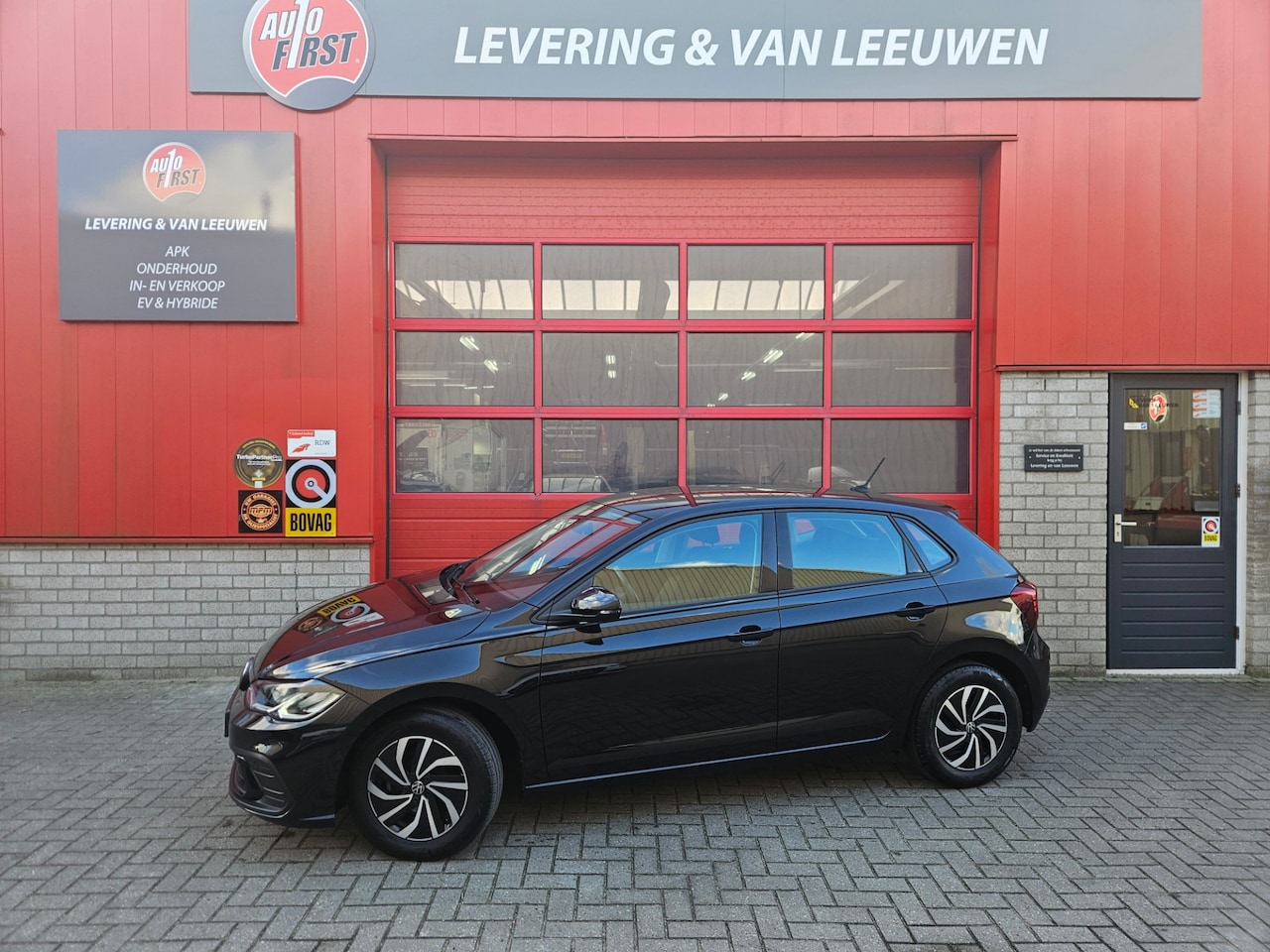 Volkswagen Polo - 1.0 TSI Life LM velgen/ Apple carplay/ Cruise control/ Rijklaarprijs! - AutoWereld.nl