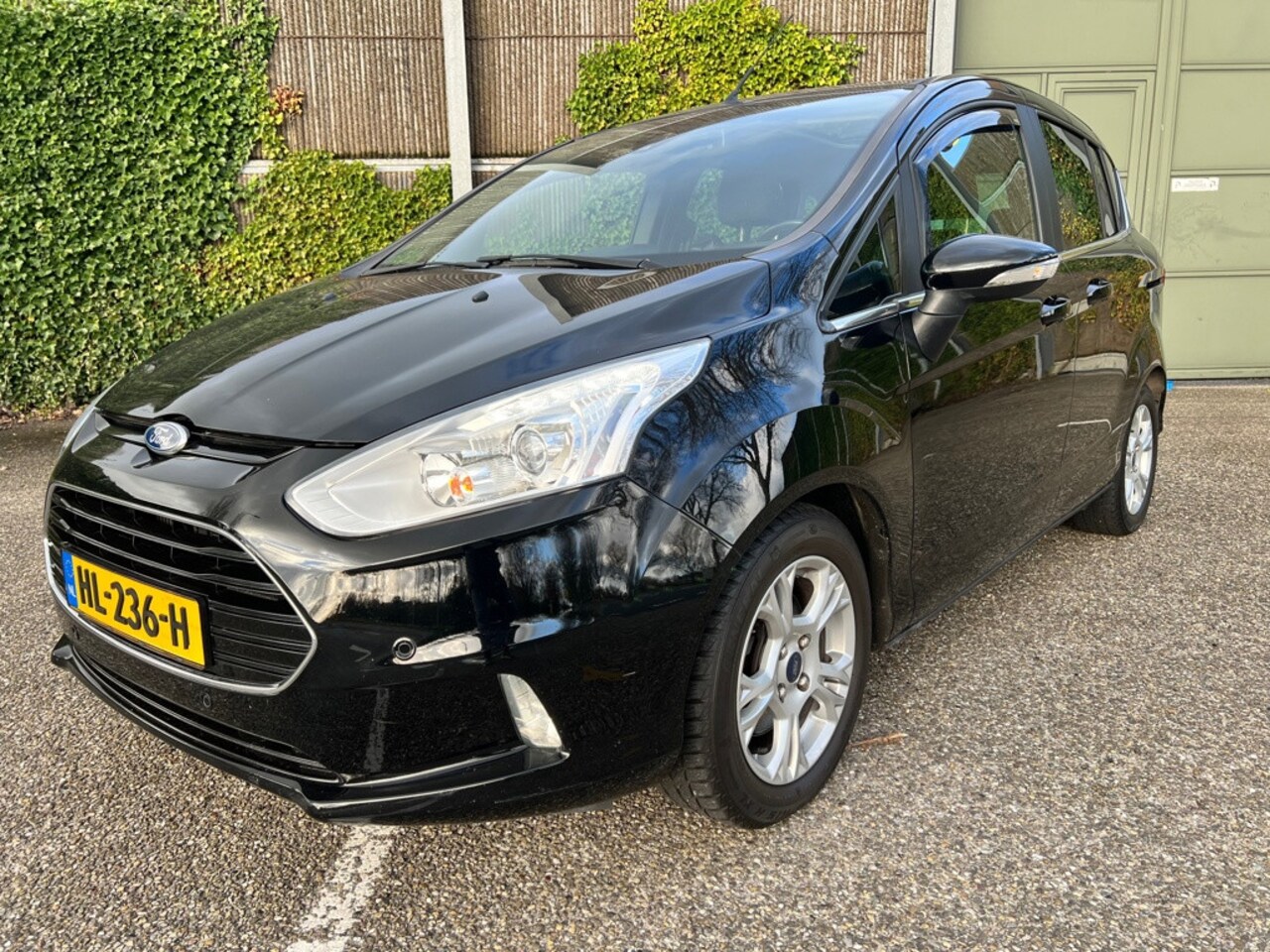 Ford B-Max - 1.0 EcoBoost Titanium *1e Eigenaar* PANO/DEALER ONDERHOUDEN - AutoWereld.nl