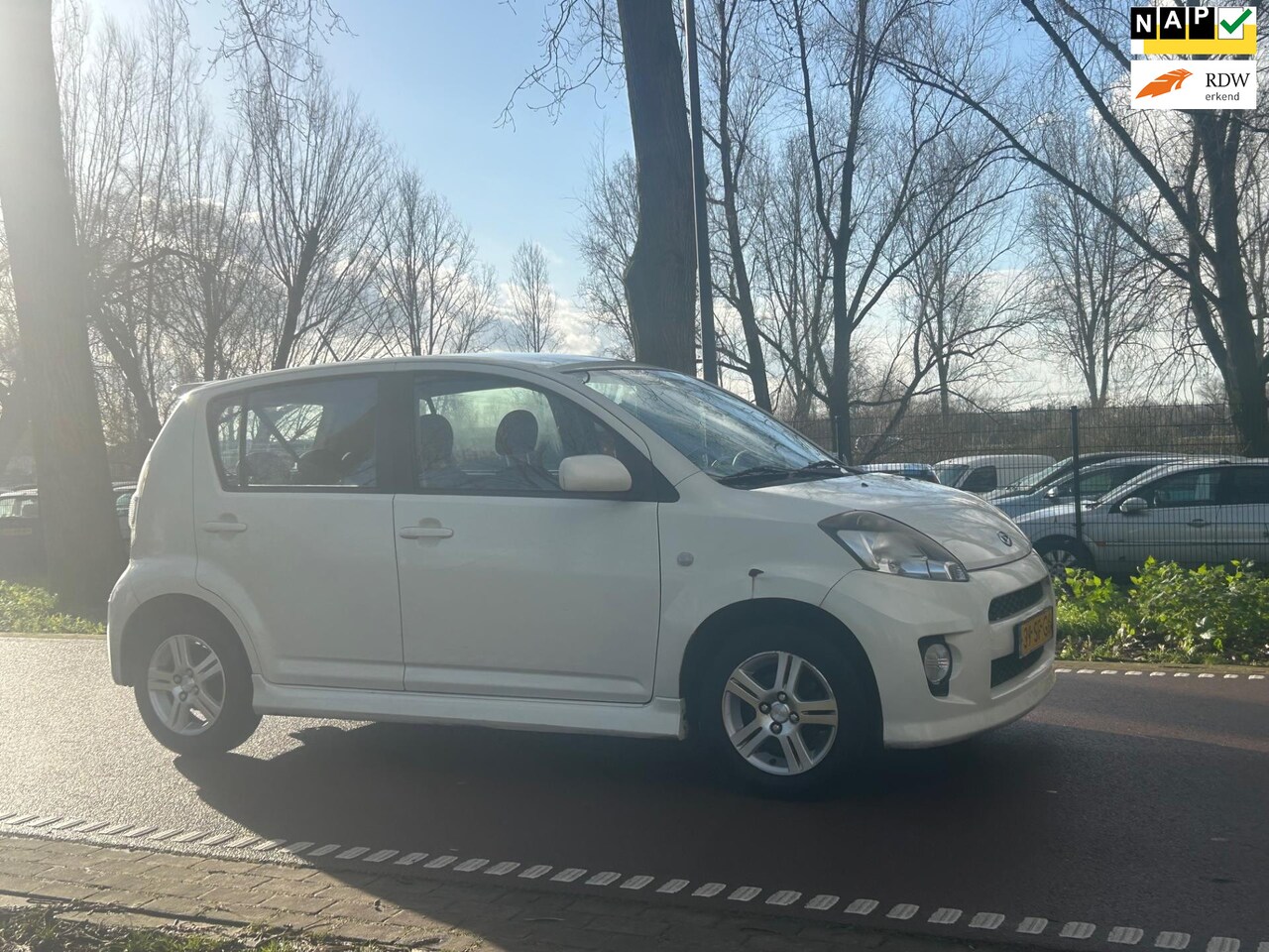 Daihatsu Sirion 2 - 1.3-16V Comfort AIRCO!APK!ZUING!KOOPJE! - AutoWereld.nl