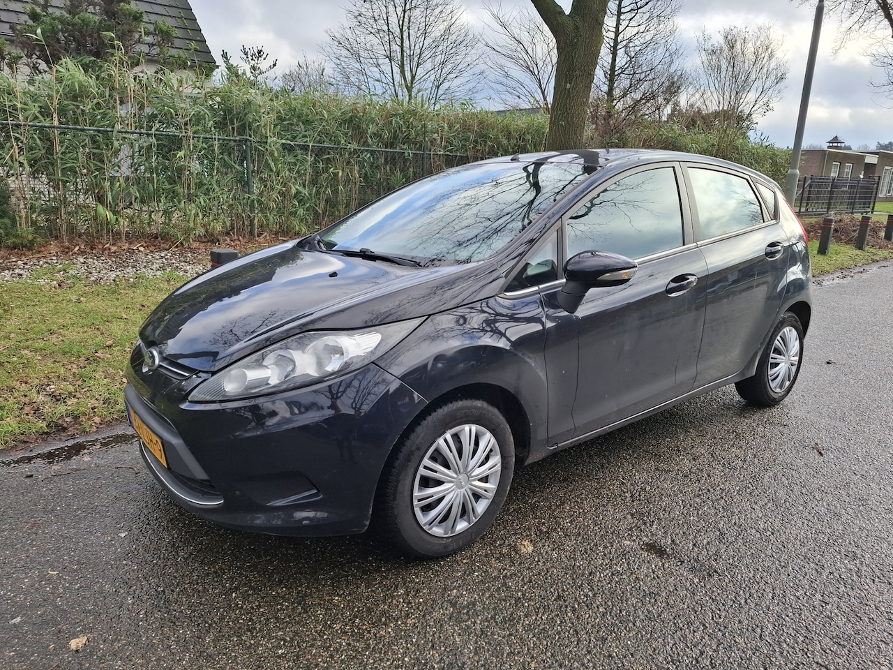 Ford Fiesta - 1.25 Limited | Airco | 5 deurs - AutoWereld.nl