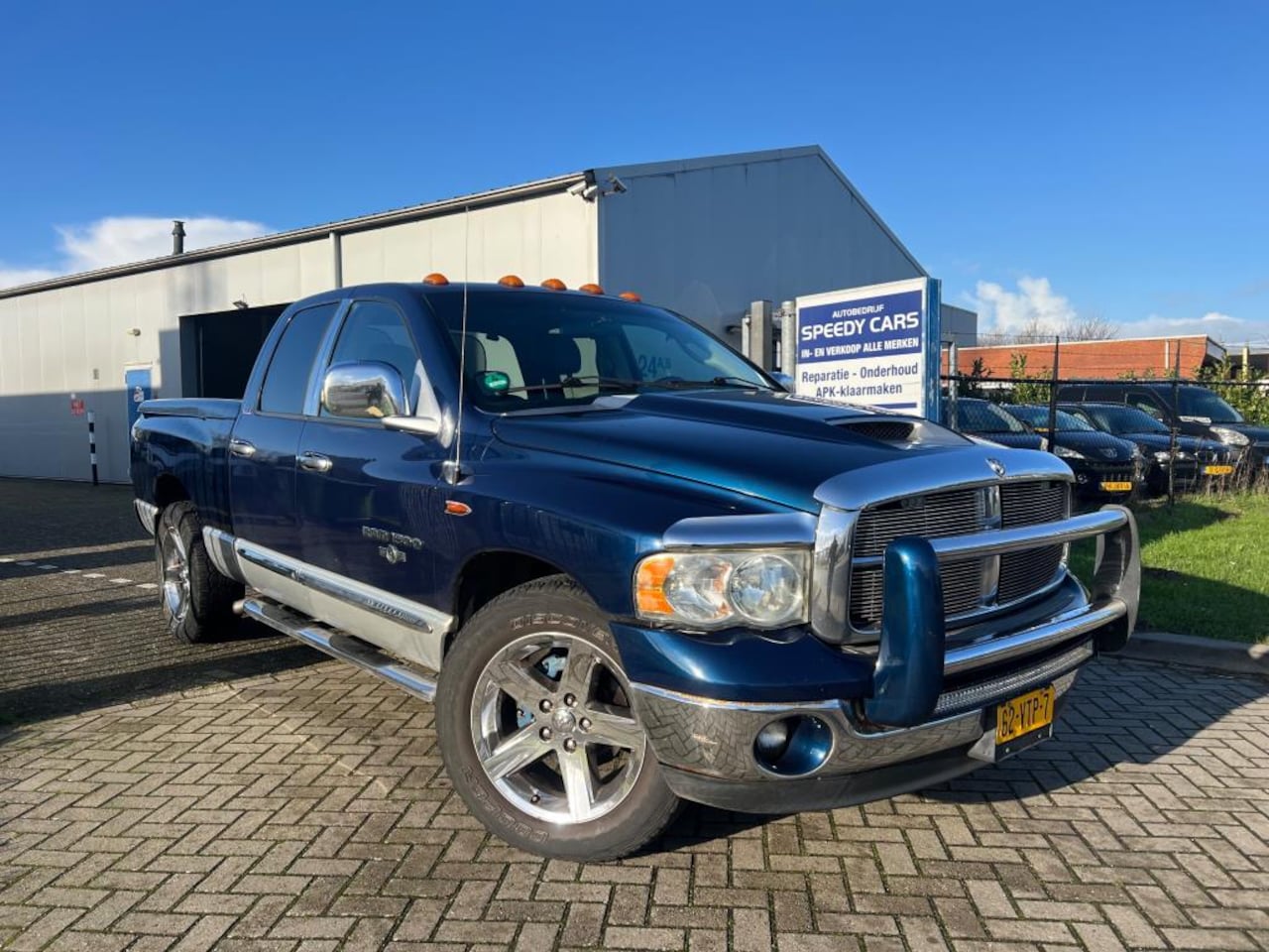 Dodge Ram 1500 - SLT Leer Cruise Cab V8 - AutoWereld.nl