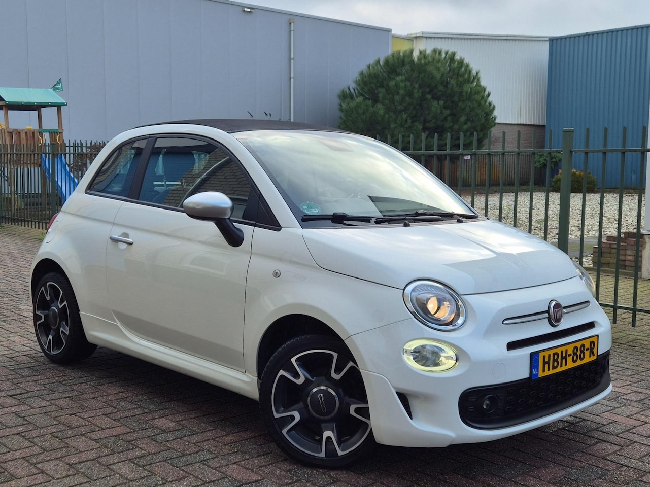 Fiat 500 C - 1.2 Rockstar Airco-Cruise-Leer-Pdc-Carplay-Led - AutoWereld.nl