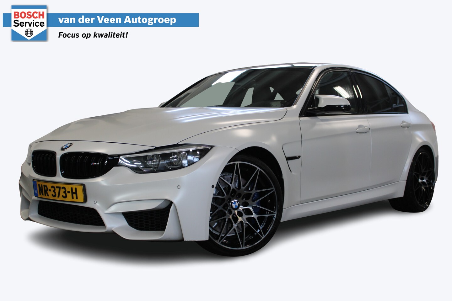 BMW M3 - 3-serie Competition DCTA | 451 PK | Carbon dak | 20'' breedset | Frozen Brilliant White | - AutoWereld.nl