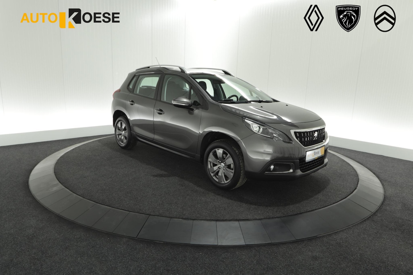 Peugeot 2008 - PureTech 82 Signature | Camera | Apple Carplay | Parkeersensoren  | 30.000km - AutoWereld.nl