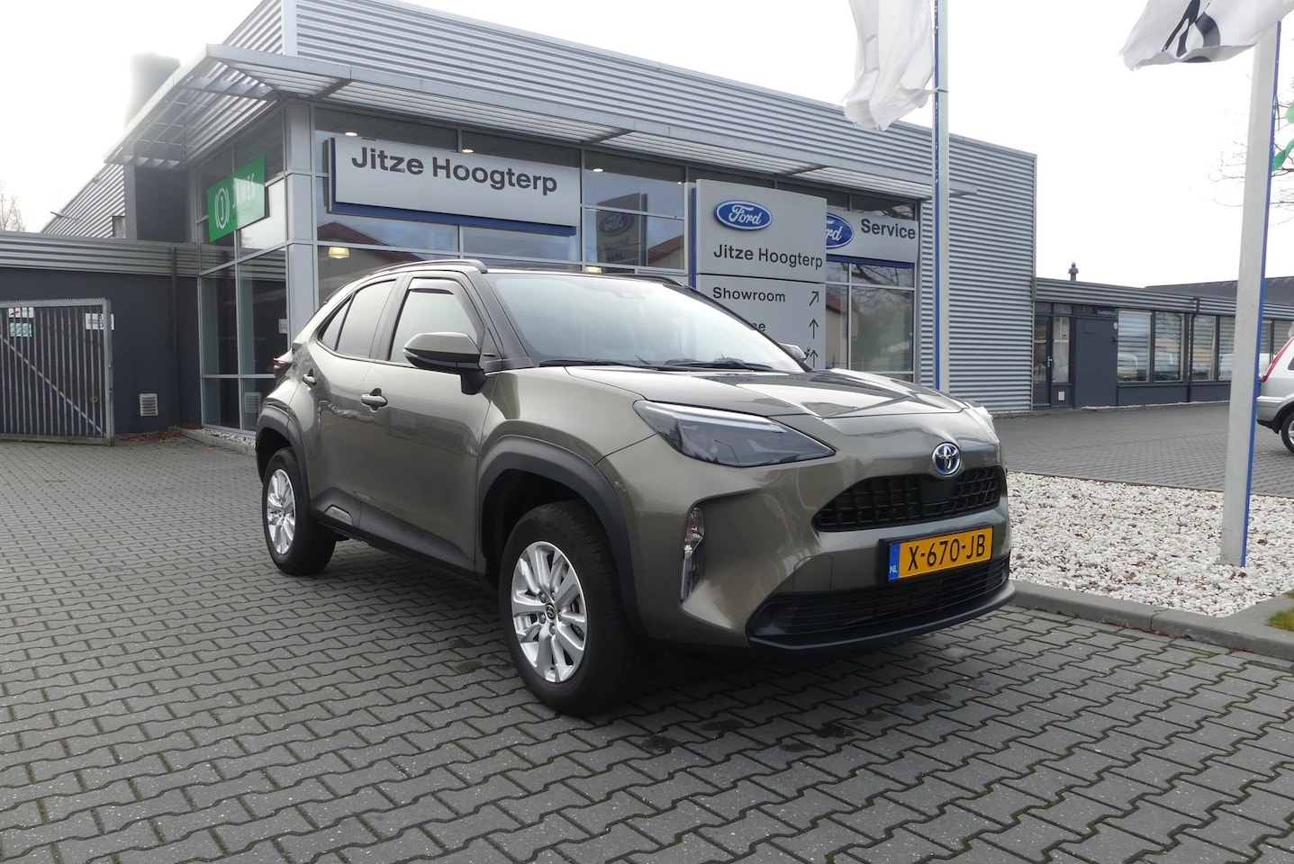 Toyota Yaris Cross - 1.5 Hybrid Active AUTOMAAT.ADAPTIVE CRUISE.LANE ASS.APPLE CARPLAY.7347KM - AutoWereld.nl